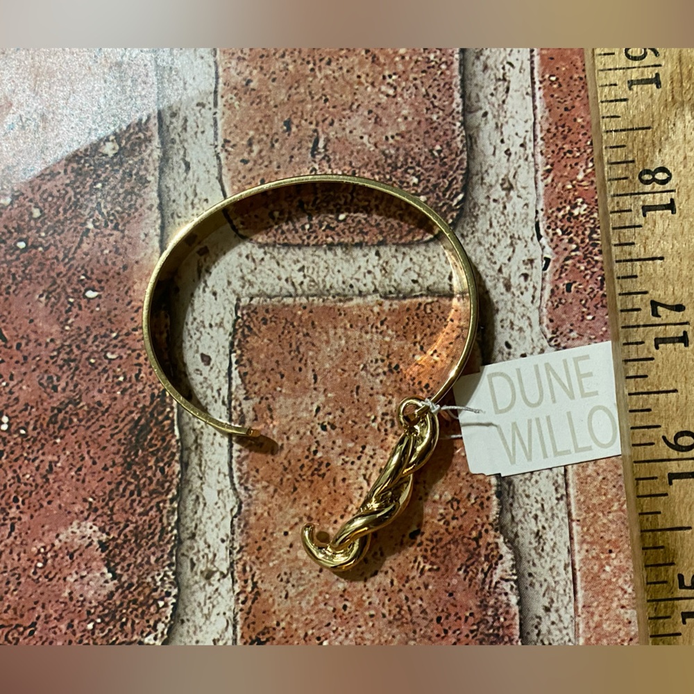 Dune and Willow womens gold colored bracelet